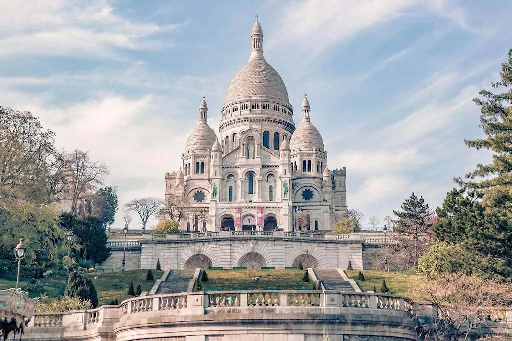 Montmartre With Private Courtyard Apartment Paris France