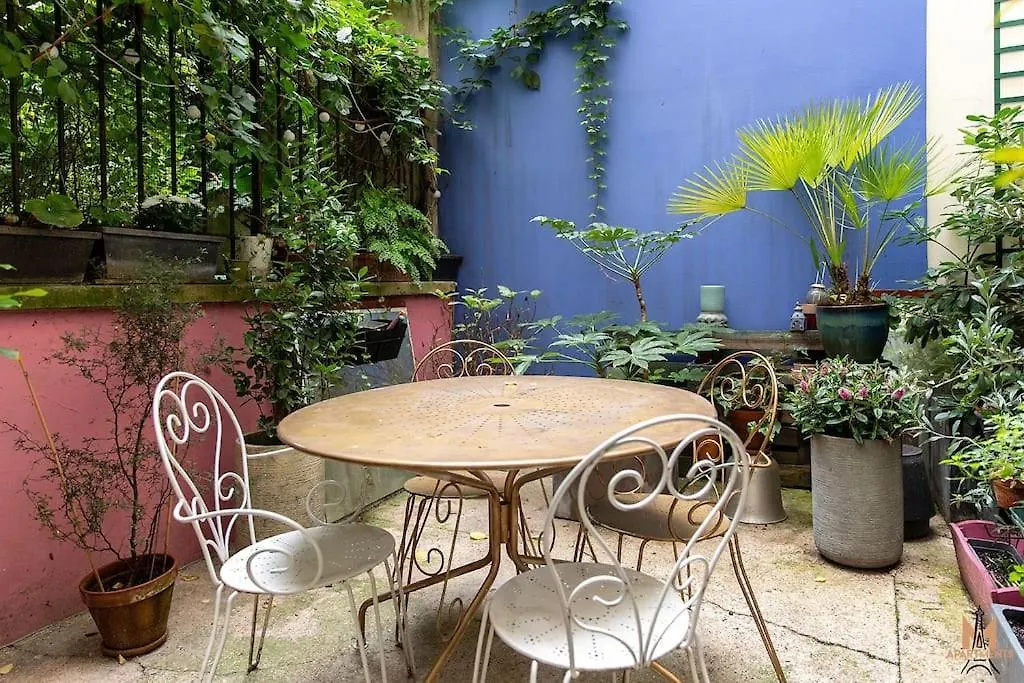 Montmartre With Private Courtyard Daire Paris
