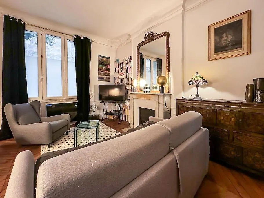 Montmartre With Private Courtyard Lejlighed Paris
